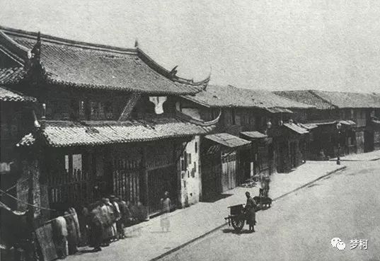 246ce9e35b27457d97f9c04c9a3102ba